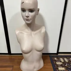 女性マネキン ベージュ 上体のみ