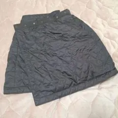 ユニクロ　巻きスカート　キルティング　防寒