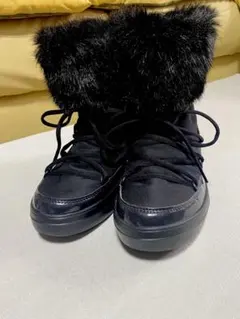 クロックスレディース　ブーツ　防水　暖か　お洒落　24cm w8 スノーブーツ