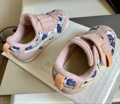 花柄 ベルト付きスニーカー 15cm アシックス