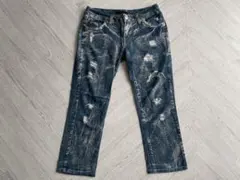 ジーンズ　Gパン　ダメージジーンズ