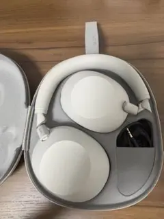SONY WH-1000XM6 プラチナシルバーのサムネイル