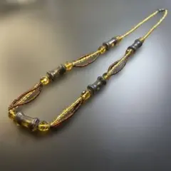 【vintage】アンバーカラー　ロングネックレス　レトロ　上品　樹脂製