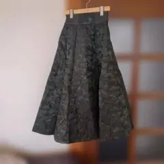 【新品】迷彩柄キルティングフレアスカート 定価の半額