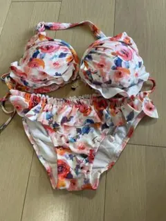 花柄 フリル ビキニ セパレート水着　PEAK&PINE（ピークアンドパイン）のサムネイル