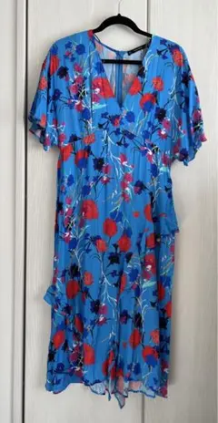ZARA ワンピース　夏　summer パーティー　ドレス　フラワーのサムネイル