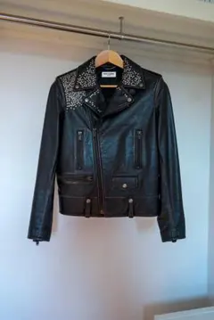 Item thumbnail for item 62bfd9b5-966c-4d57-ba61-899d8463a8a2