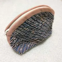 フリルデザイン ポーチ✴ハンドメイド✴小物入れ✴化粧ポーチ