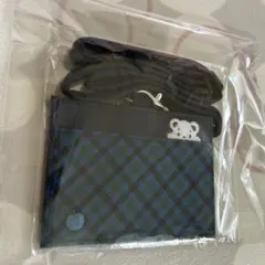 ファミリア　ネームホルダー　パスケース　定期入れ　社員証　青チェック　新作