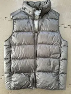 UNIQLO ULTRA LIGHT DOWN ベスト S ブラック