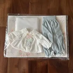 ブライスアウトフィット フリルのつりパンツ ソックスセット きいろ