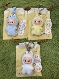 ラブブ イニシャル ぬいぐるみペンダント