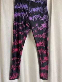 Nike DRI-FIT 花柄タイツ　Mサイズ