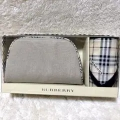 新品未使用Burberryポーチハンカチセットノバチェック大きめ大判のサムネイル
