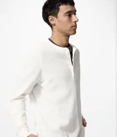 ユニクロ ワッフルヘンリーネックTシャツ/長袖のサムネイル