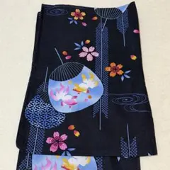 美品 しまむら 浴衣 花柄 金魚柄のサムネイル