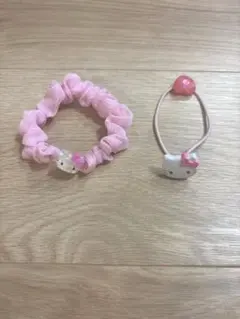 ハローキティ　ヘアゴムセット　シュシュ