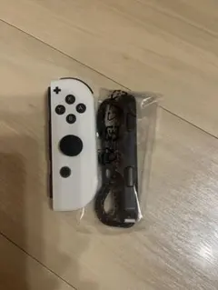 Nintendo Switch ホワイトジョイコン（R）右のみ