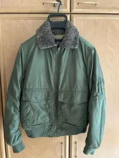 GAP ギャップ オリーブグリーン MA-1ジャケット ボア襟付き