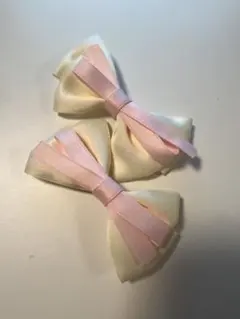ピン留めリボン　クリームとピンク