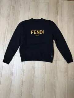 フェンディ　スウェット　Mサイズ　ブラック　超美品 FENDIのフリマアイテム一覧