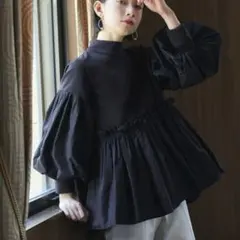 RUIRUE BOUTIQUE 異素材フリルペプラムボリュームスリーブトップス