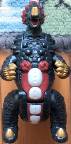 【絶版】ウルトラエッグ　ベロクロン　ウルトラマンエース