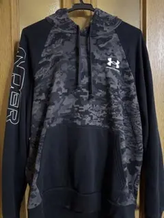 Under Armour カモフラージュパーカー Mサイズ