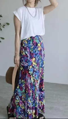 花柄　ロングスカート
