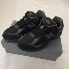 New Balance 2002R Triple Black U2002RBL