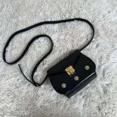 Ferragamo ミニショルダーバッグ ゴールド金具 レザー ブラックのサムネイル
