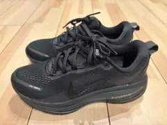 Nike ランニングシューズ ズームボメロ18