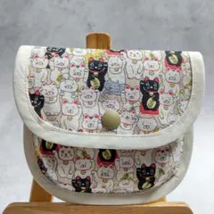 ＜生成＞ハンドメイド　猫　招き猫　ポケット付小物ポーチ　【６７１】