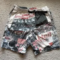 Supreme レーシングカー総柄 ショートパンツのサムネイル