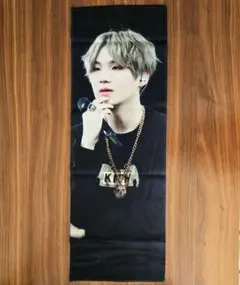 【美品】BTS SUGA ユンギ スローガン 韓国語デザイン ジッパーポーチ付き