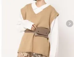 ニットベスト　ベージュ