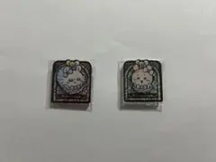 ちいかわ ステンドグラス風アクリルバッジ 2種 モモンガ 古本屋 カニちゃん