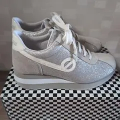 Item thumbnail for item 37340e15-495a-4814-9f1a-74b28d4784ad