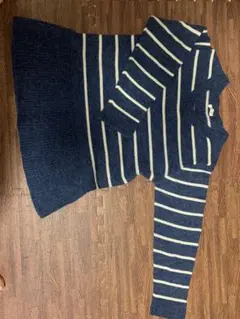 ！値下げしました！Ｖネック　ネイビー✖️ホワイト　ストライプセーター