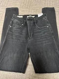 Item thumbnail for item 69ab3773-016d-43c3-bb61-6f90172ef2b8