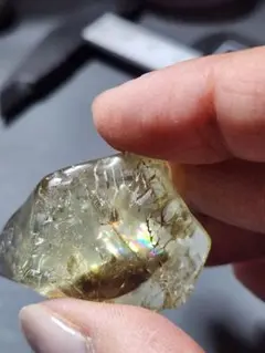 天然石 スモーキークォーツ ダブルポイント 虹入り 台座付き⭐️2719