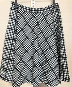 プロポーション　大人な可愛いチェックミニスカート