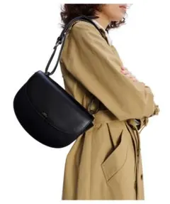 【新品】A.P.C レザー ショルダーバッグ 斜め掛け　黒　SAC GENEVE