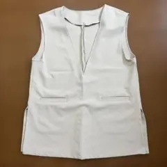 【エコメルカリ便】UNITED ARROWS ベスト　ホワイト UNITED ARROWS green label relaxing ベスト - メルカリ
