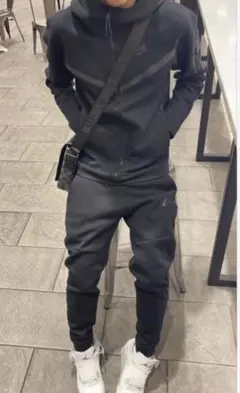 Nike テックフリース　パンツ Mサイズ