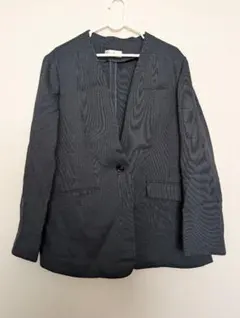 Item thumbnail for item c225fdd8-e2d9-414b-b132-5c4ecb5e46f0