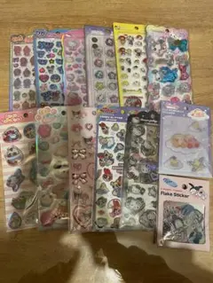 【正規品 定価販売中】 うるちゅるPOPシール コットンパフィなど サンリオ