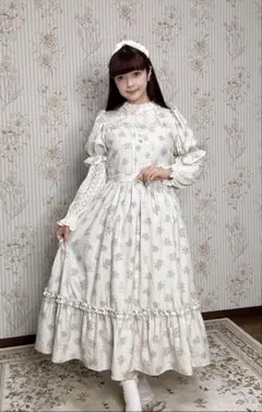 新品タグ付き★しまむら青木美沙子ニナス花柄スクエアネックワンピース