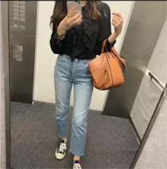 ブラックミラオーウェン 裾段差脇スリットデニムパンツ