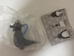 ピングー　めじるしアクセサリー　フィギュアチャーム　ガチャ　マスコット　ロビ